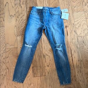 DL1961 Florence Cropped Distressed Skinny Jeans mid rise color Logan size 26